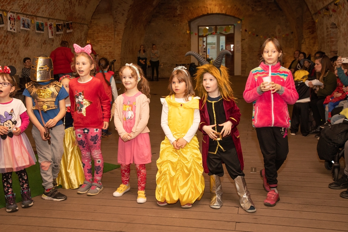 noc_s_Andersenem-013