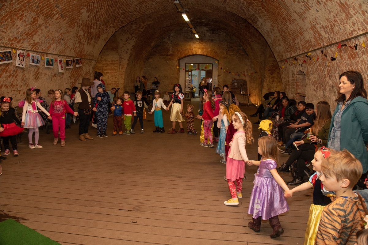 noc_s_Andersenem-030